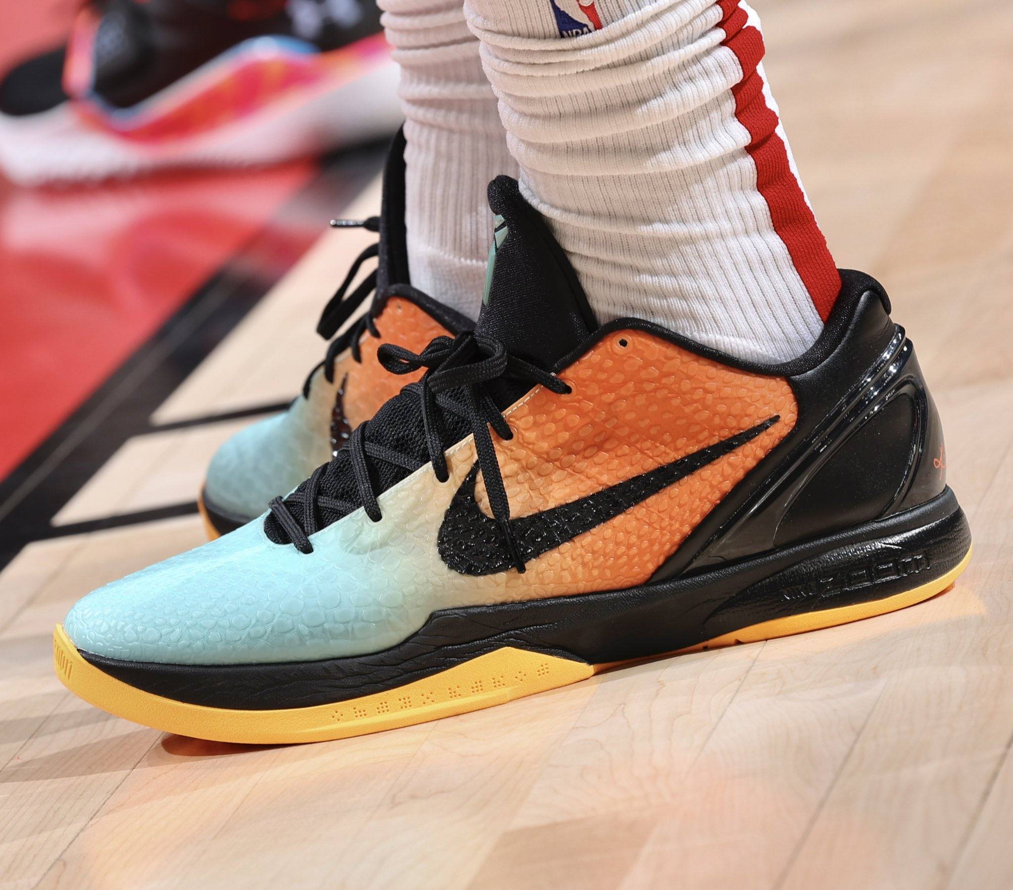 1月13日nba球鞋上脚海沃德2科比4