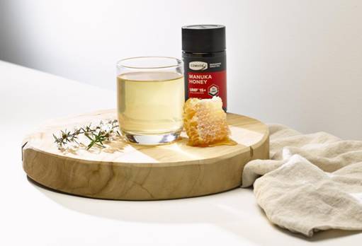 干燥冬日 来一杯麦卢卡蜂蜜水润喉又滋养 康维 新西兰 消费者