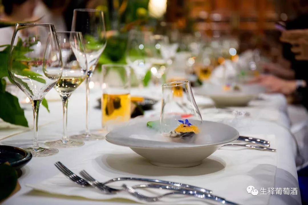 葡萄藤|真正的荣耀从来就不是炫耀