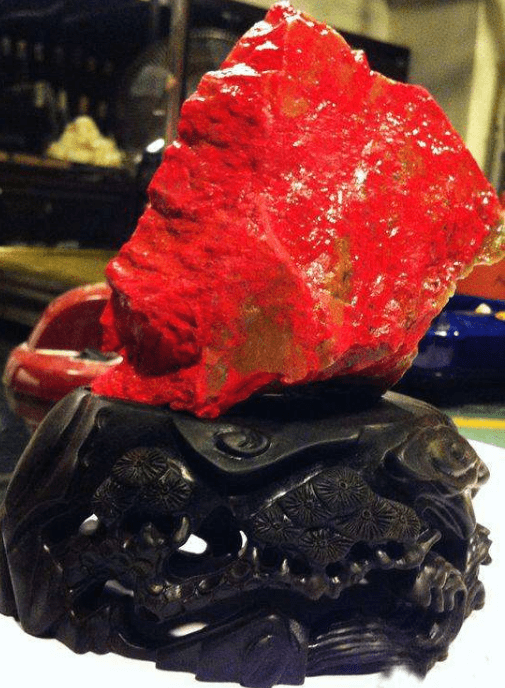 如何鉴定鸡血石拍卖价格上涨多少