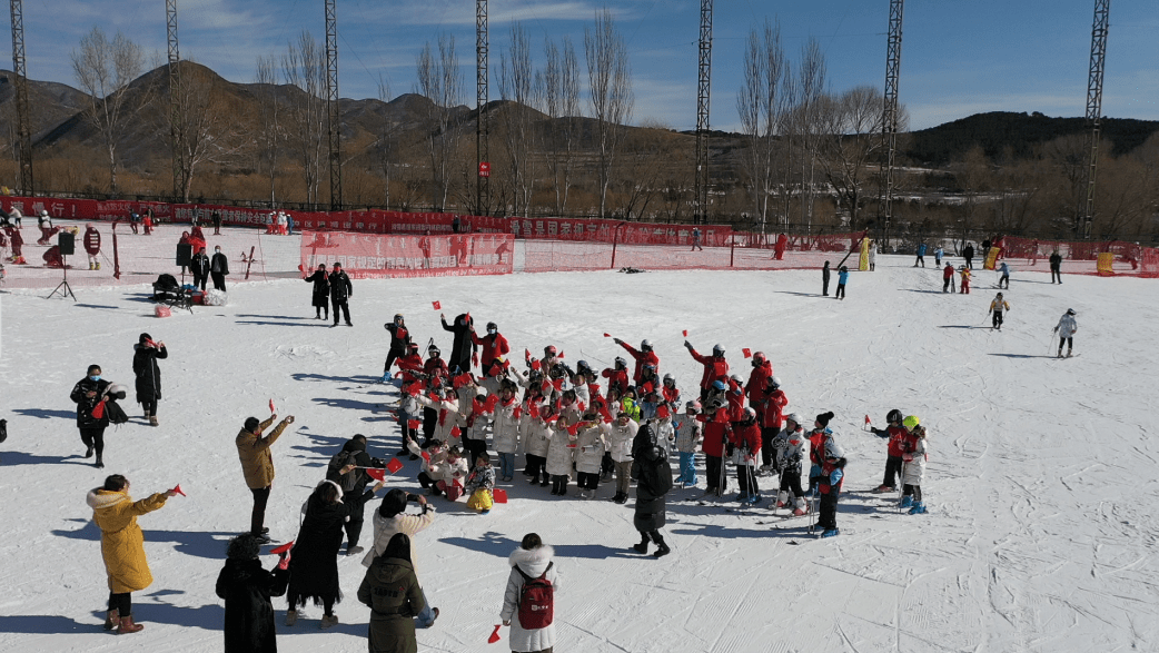 冬奥|一起向未来·放歌冰雪迎冬奥主题快闪活动在呼和浩特举行