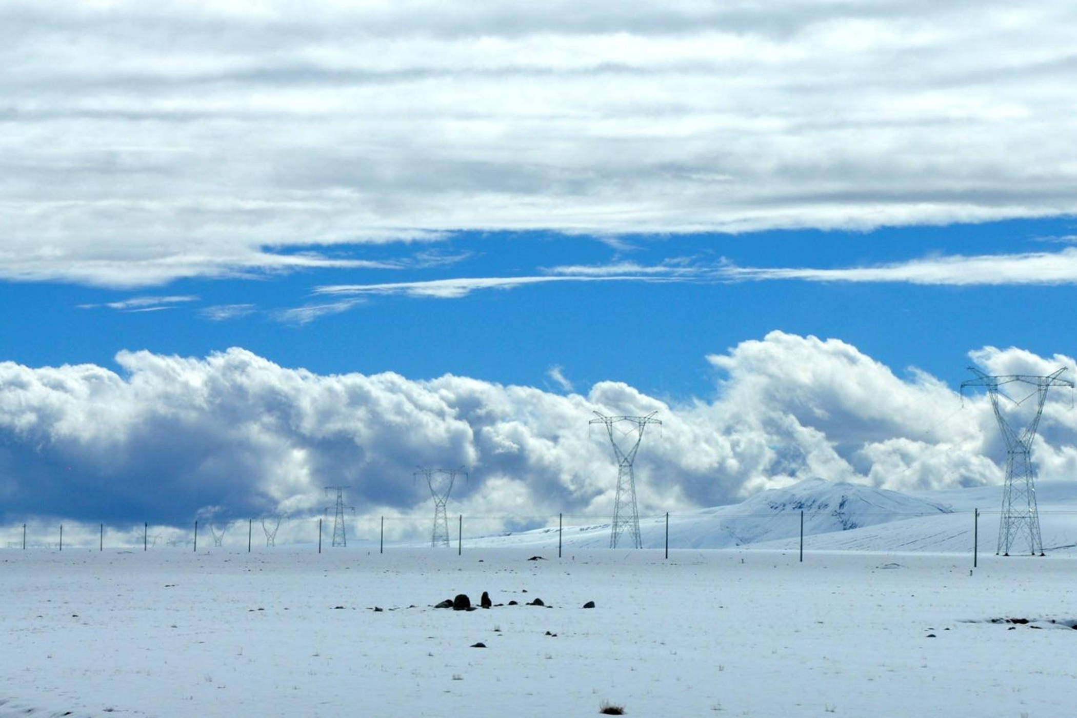 原创藏西秘境天上阿里云河端里的圣湖魁首玛旁雍措
