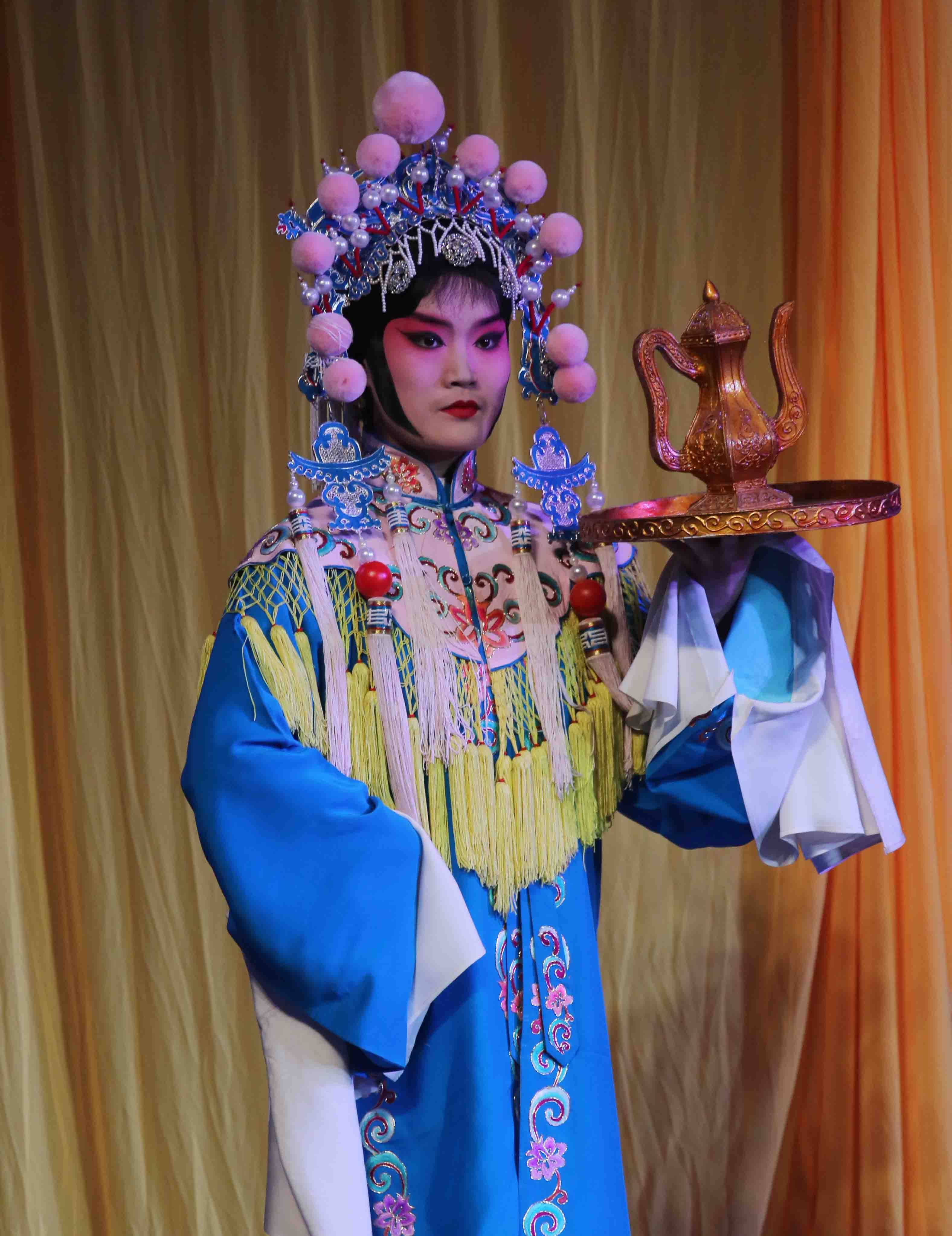 长治市上党梆子剧团书记崔嫦娟介绍,今年的展演活动共有十部戏,都是