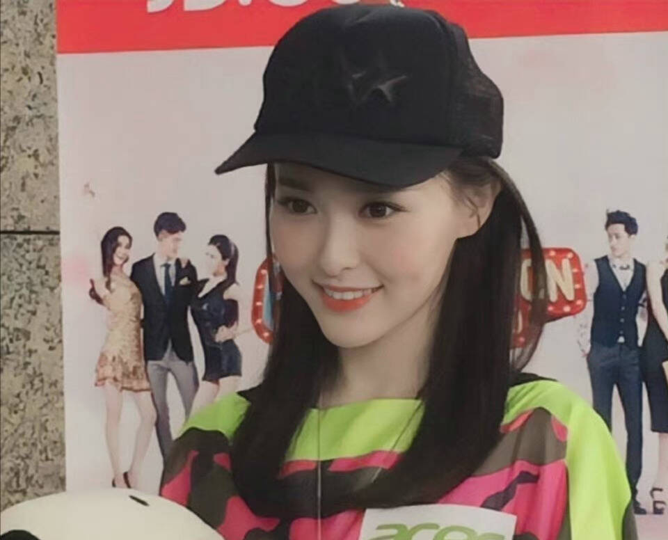 原来唐嫣当年在雅典奥运会上拉过二胡!