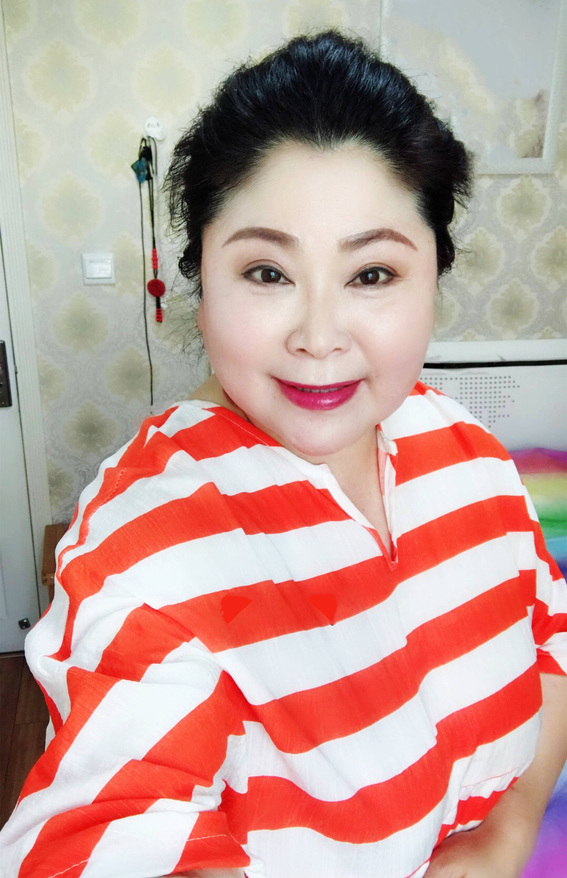 奇葩胖嫂孙晶在同合村的孝声疯狂来袭