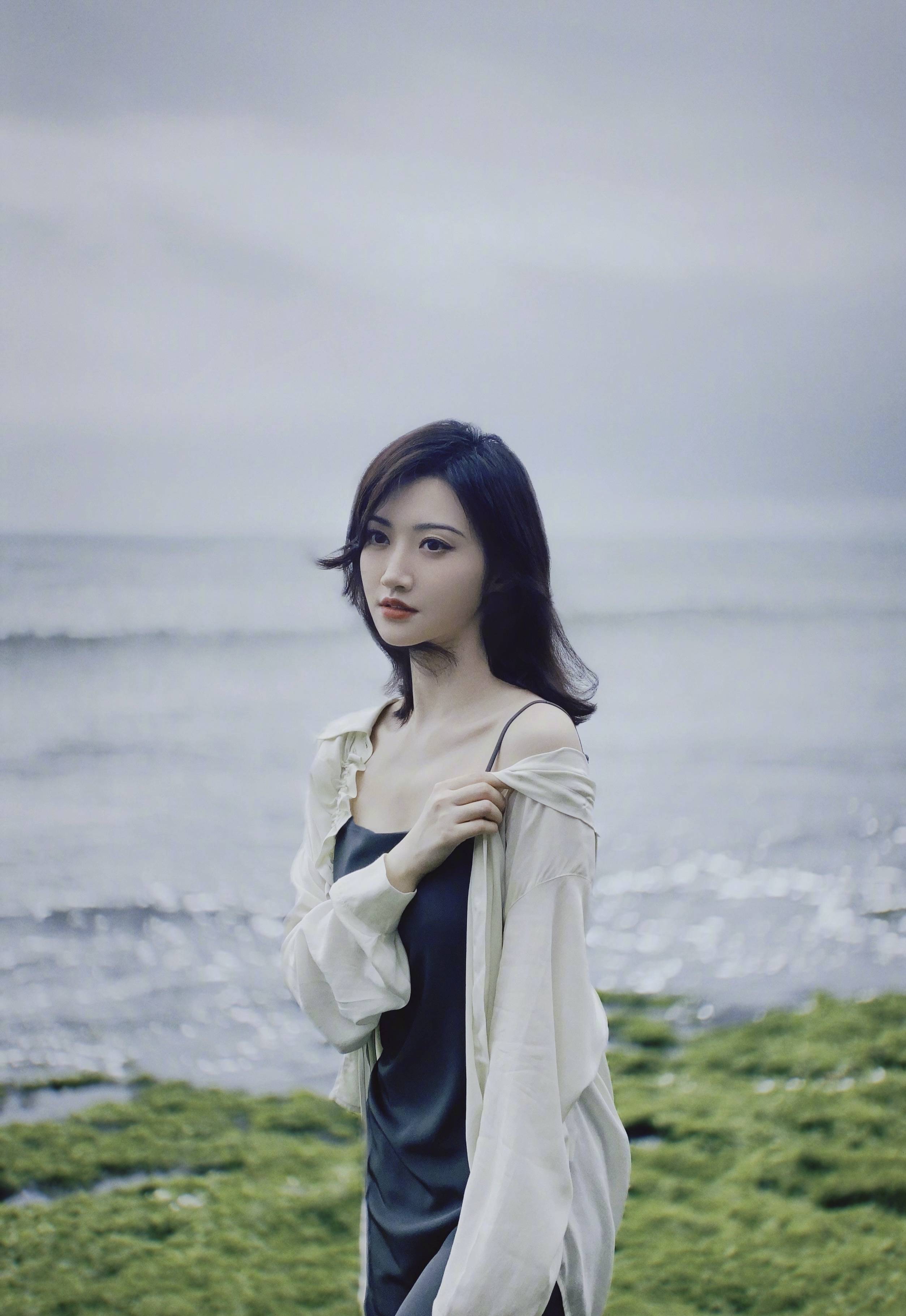 景甜千秋无绝色悦目是佳人倾国倾城貌惊为天下人