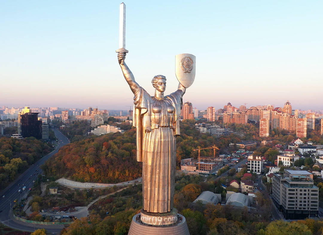 乌克兰地标雕塑图片