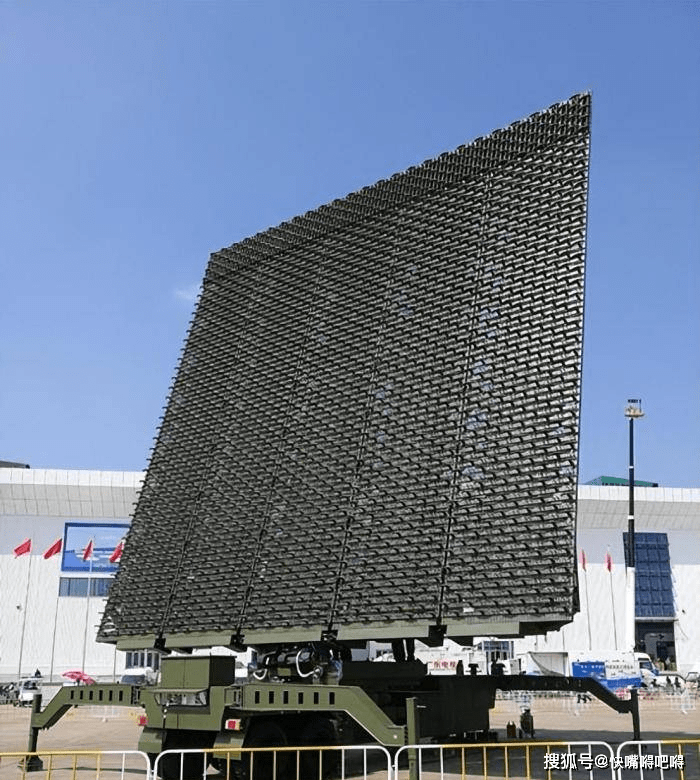 有源相控阵雷达与无源相控阵雷达孰优孰劣?_单元_扫描_问题