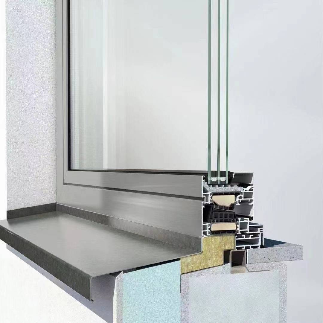 洛阳窗台内渗水怎么也修不好试试窗台上安装铝合金防水板