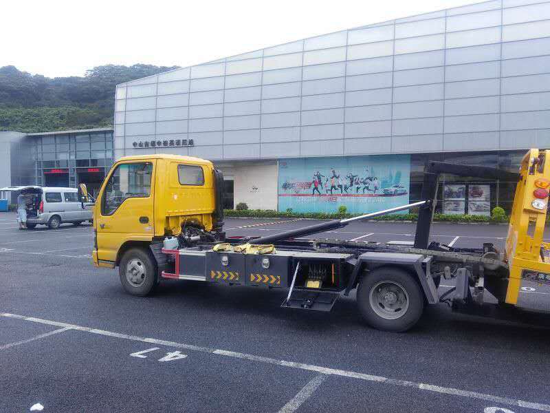 佛山汽车拖车新车运输服务全落地拖车专业新车拖运