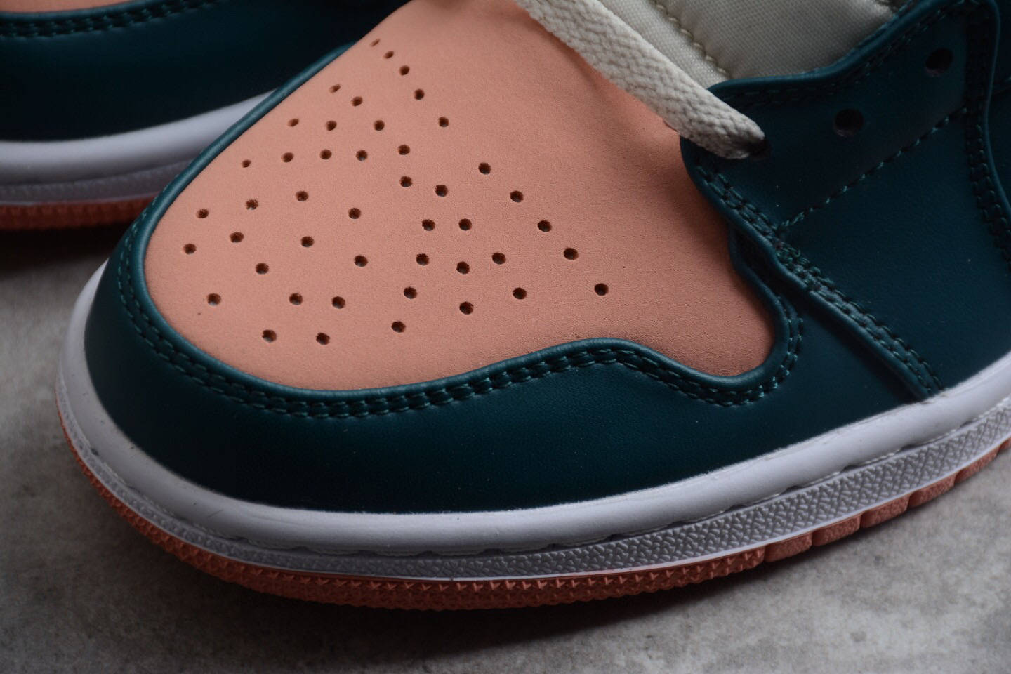 乔丹 air jordan 1 mid 粉绿中帮运动鞋