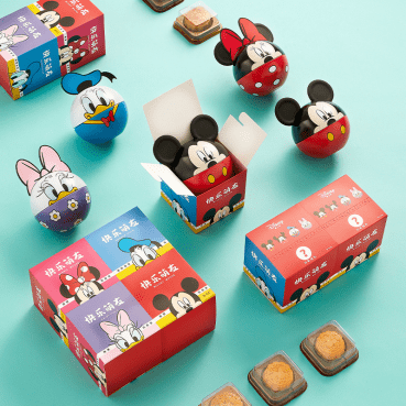 也能再一次体验盲盒的快乐这样的月饼盲盒包装设计有颜有潮有内涵实