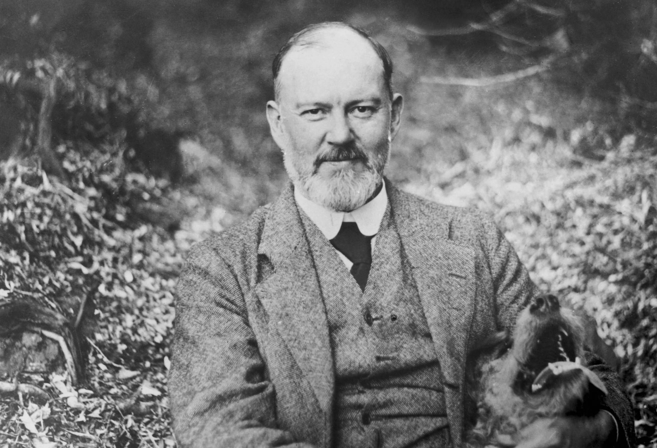 劳斯莱斯汽车创始人亨利莱斯爵士纪念日于埃尔姆斯特德隆重举办