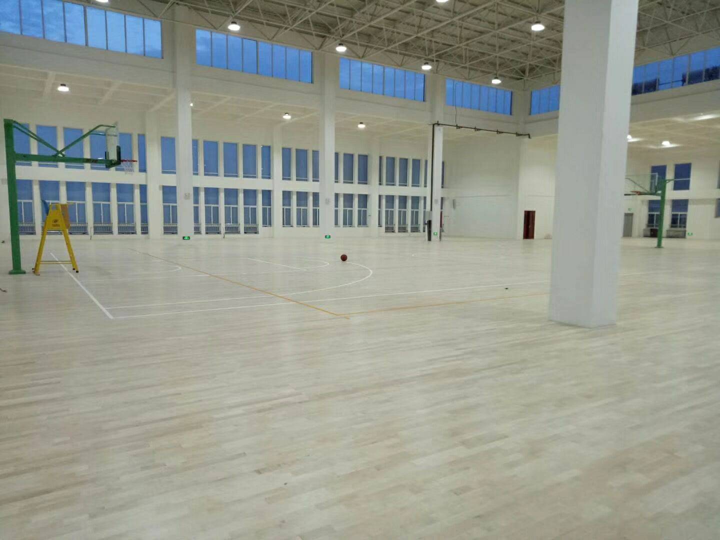 体育地板中体奥森体育木地板体育地板价格体育木地板厂家深圳篮球馆