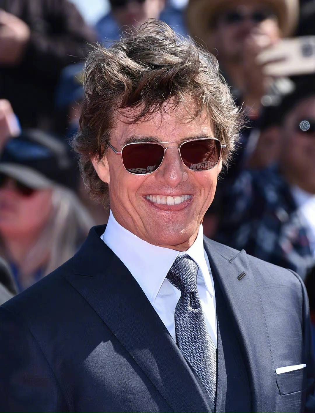 原创59岁阿汤哥太霸气开直升机出席新片首映落地一脸轻松表情绝了