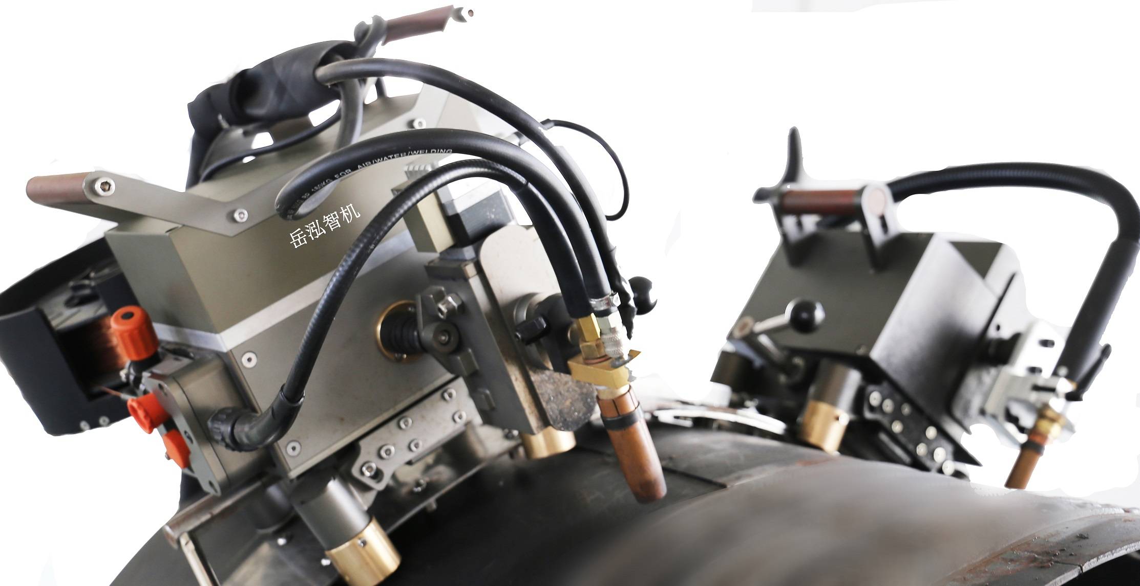 岳泓专家团队通过在窄间隙脉冲mag焊接过程中的一种特殊的电流物理