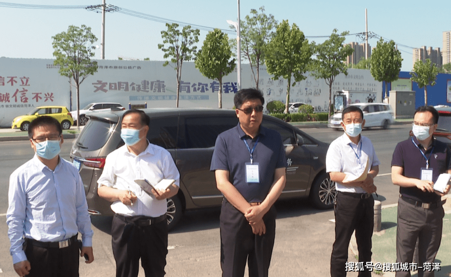 张善甲到牡丹区督导检查国家卫生城市创建工作_工地_问题_建筑