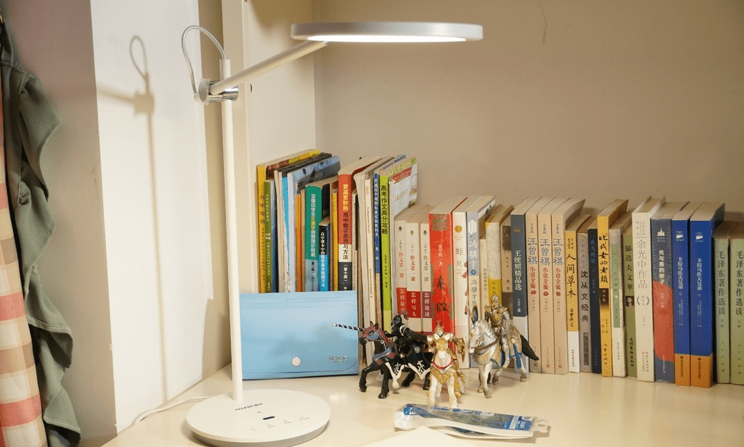 儿童护眼台灯哪个牌子好？适合儿童用的护眼台灯推荐