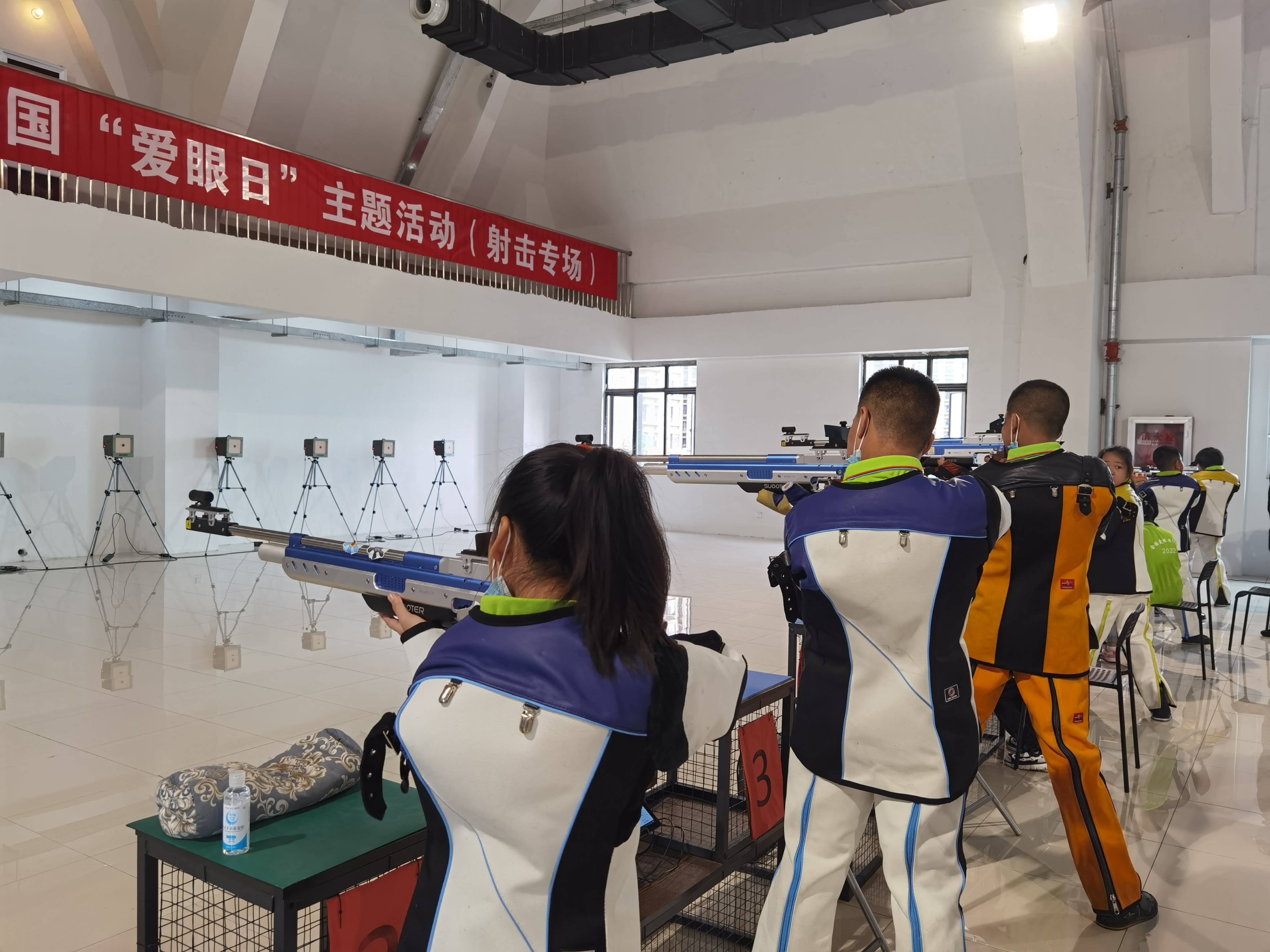 体验枪械射击(枪械射击体验馆)