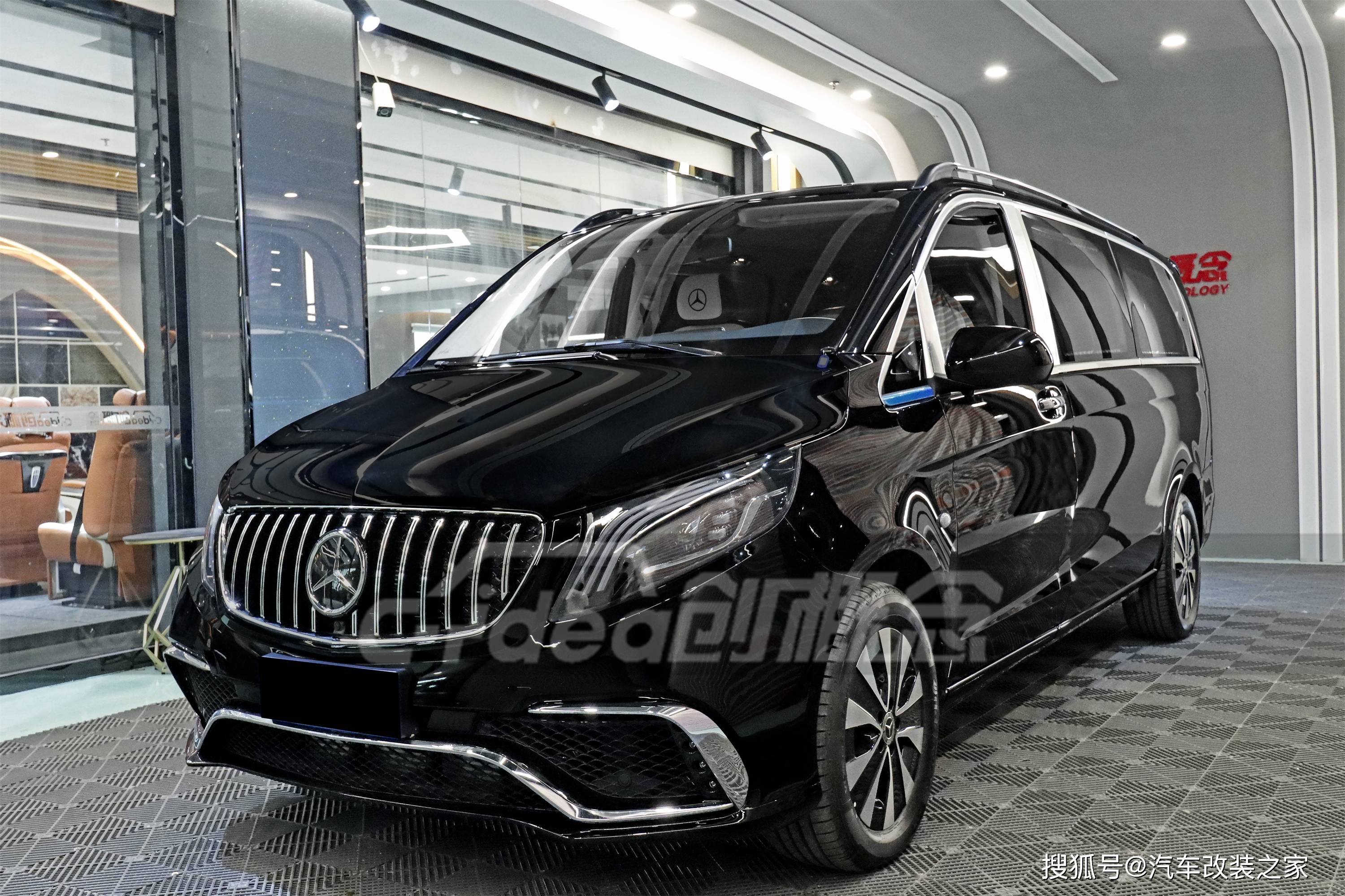 奔驰威霆也可以这样改克莱因蓝双拼色的内饰吗?_搜狐汽车_搜狐网