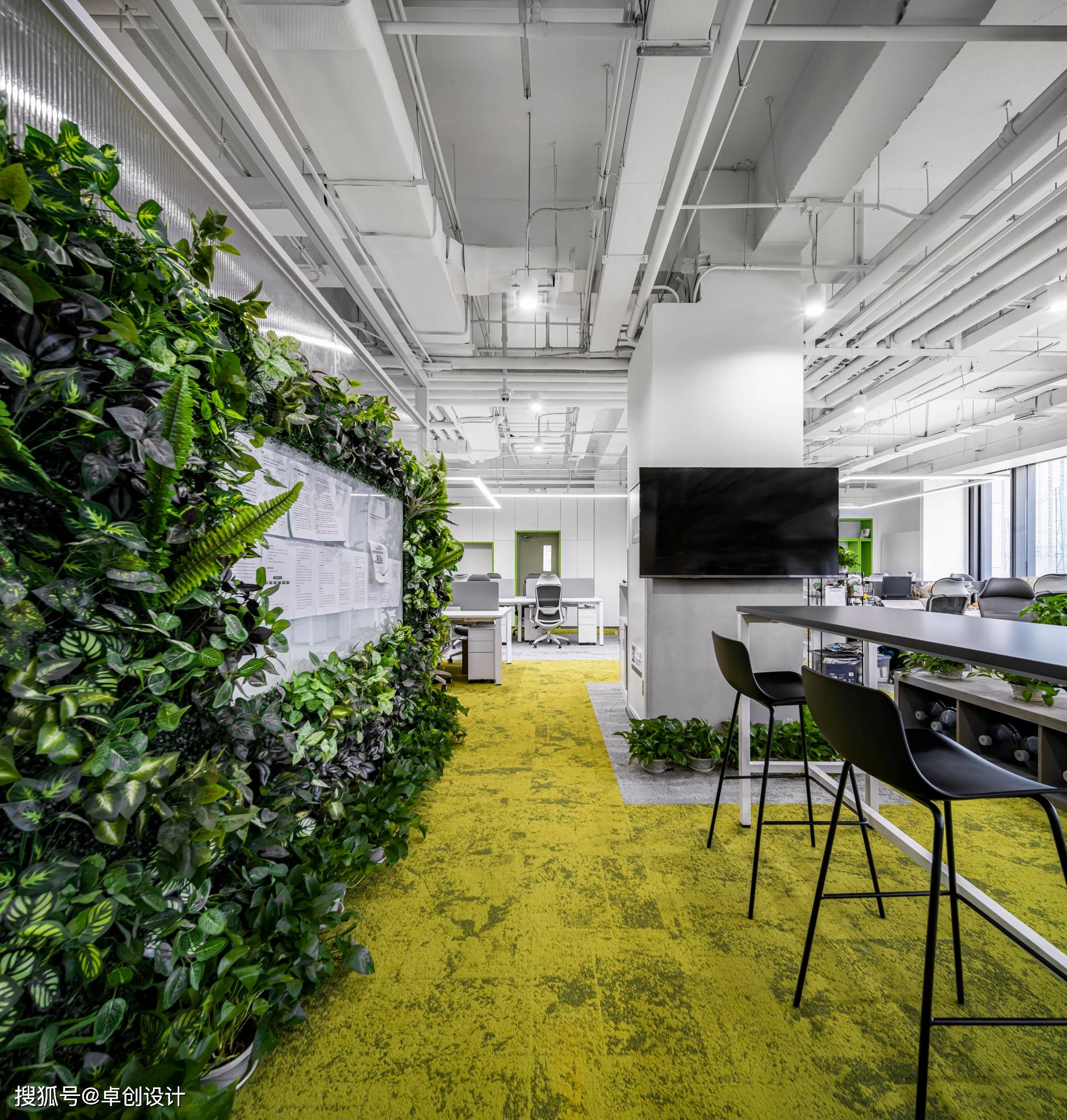 合肥工装设计1500平科技公司装修为空间营造轻松的氛围