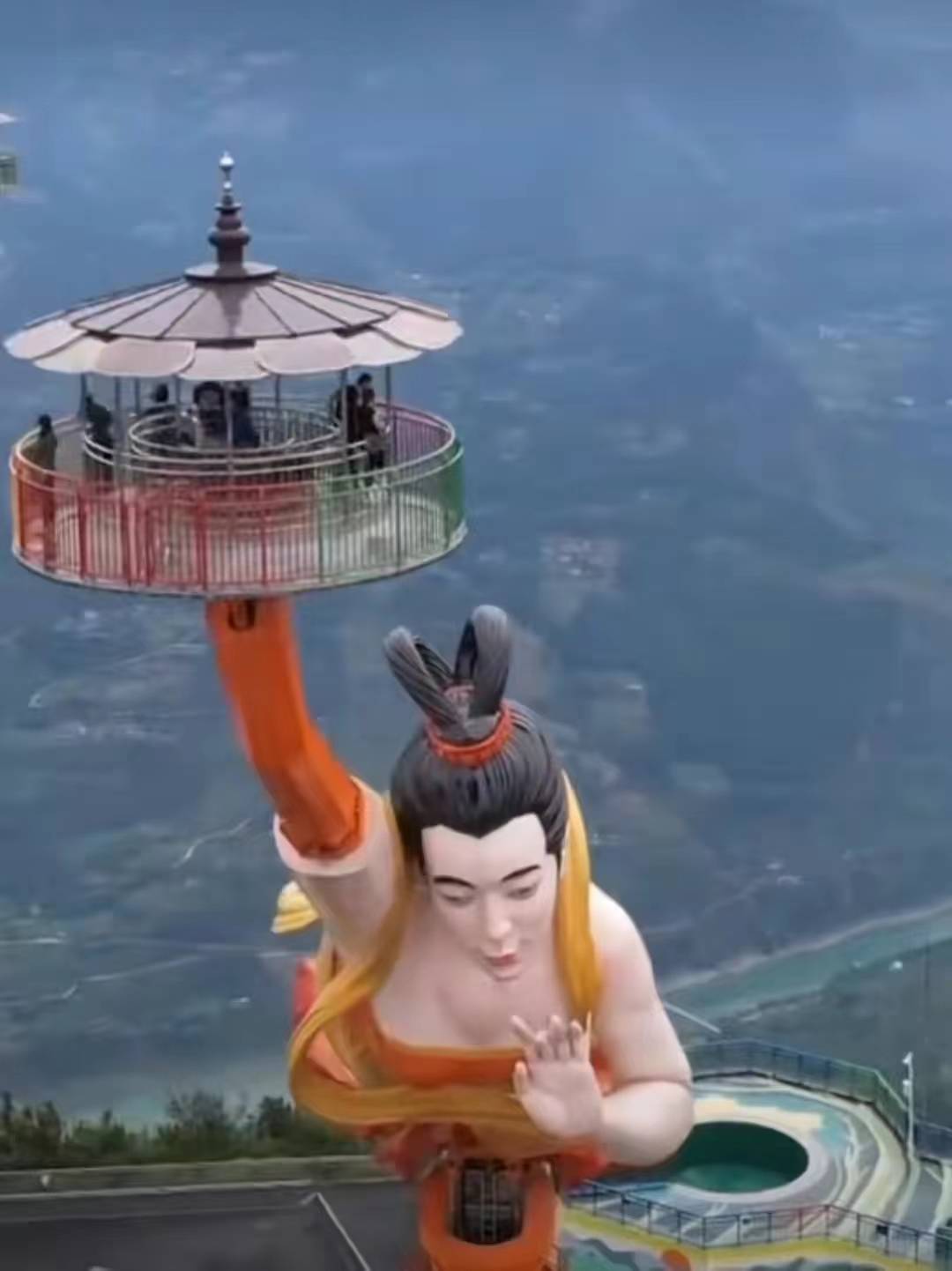 重庆这个景点因"丑"大火,建于千米悬崖之上_飞天_王子_乌江