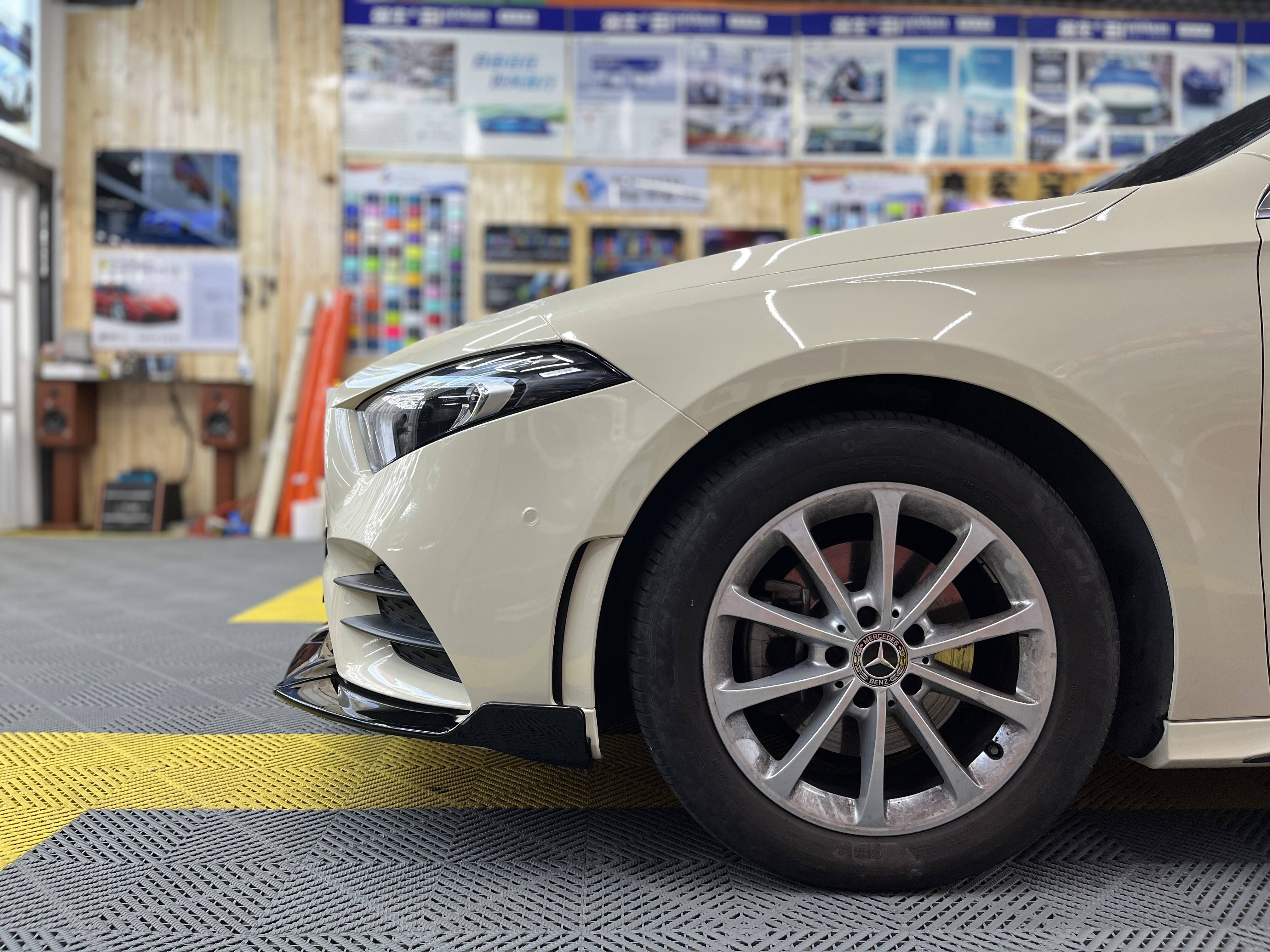 奔驰 水晶卡其米兰 mingtu_光圈_张力_明亮