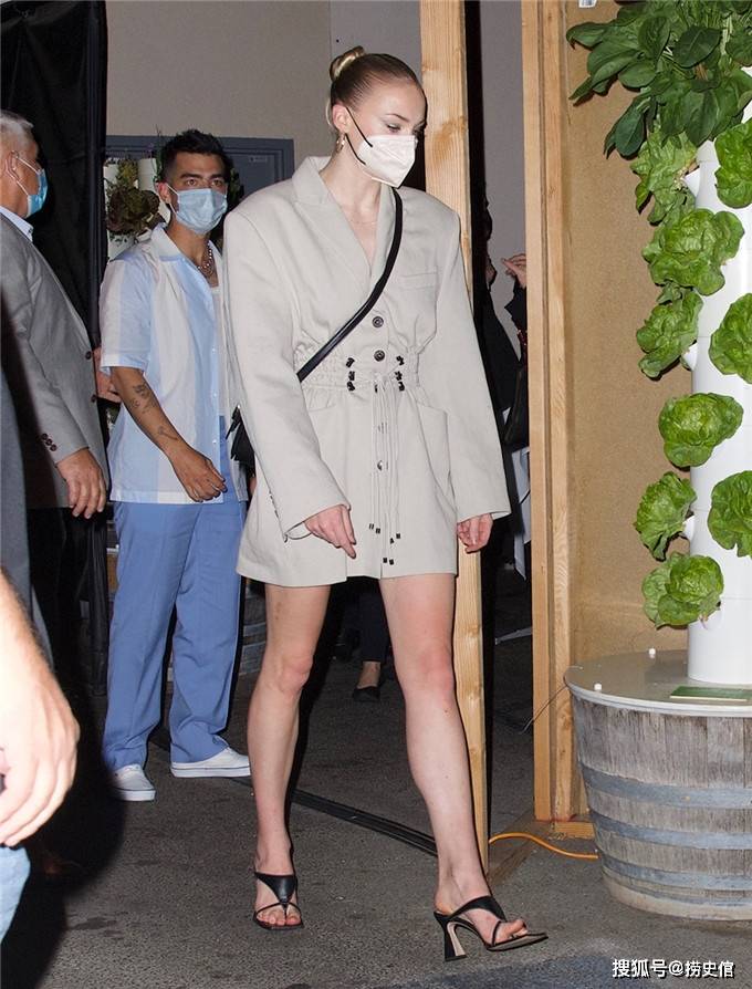 原创什么叫美得不可方物看看好莱坞女星索菲特纳你就知道了