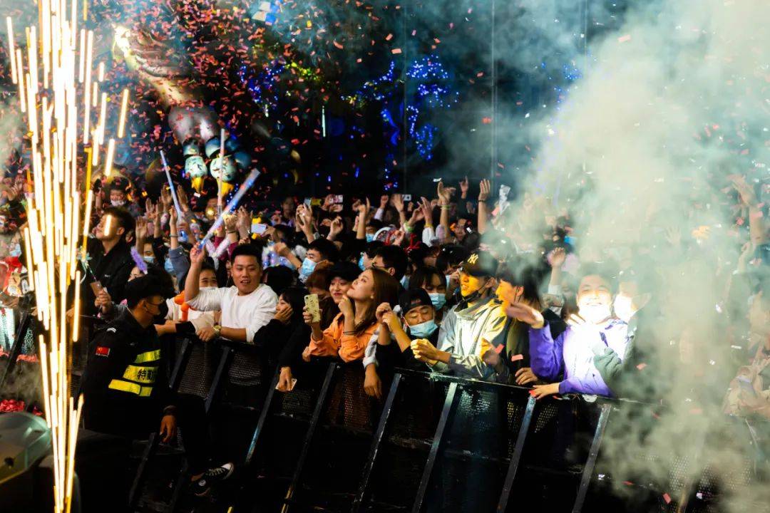 欢乐谷67pogo电音节爆裂来袭豪华明星阵容组团炸场