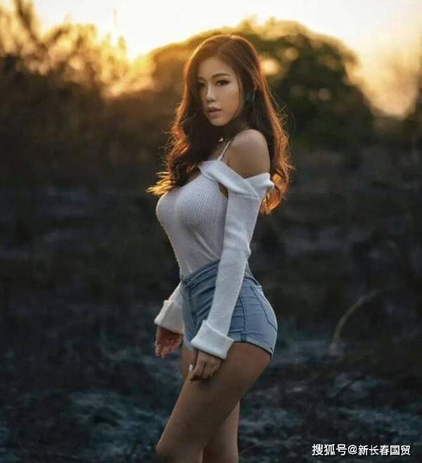 23岁女网红赴美前离奇失踪,被发现陈尸饭店浴缸