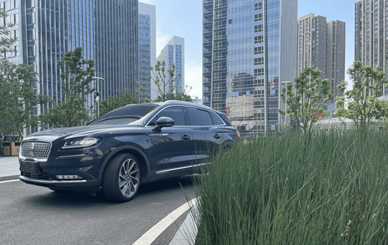 试驾丨林肯航海家不仅有“大V6” 还有新派美式豪华_搜狐汽车_搜狐网