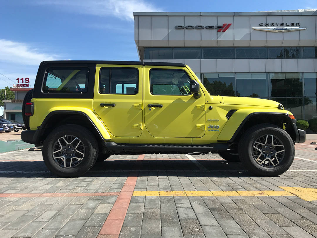 2022款牧马人撒哈拉4xe荧光黄限量版北京店第一台实拍首发