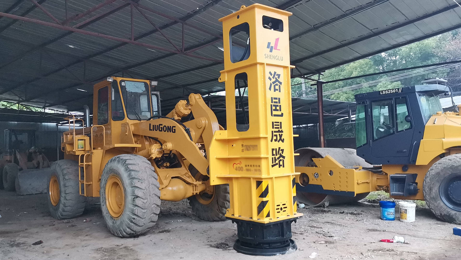 高速液压夯实机可以改善土壤吗?_冲击_深度_装载机