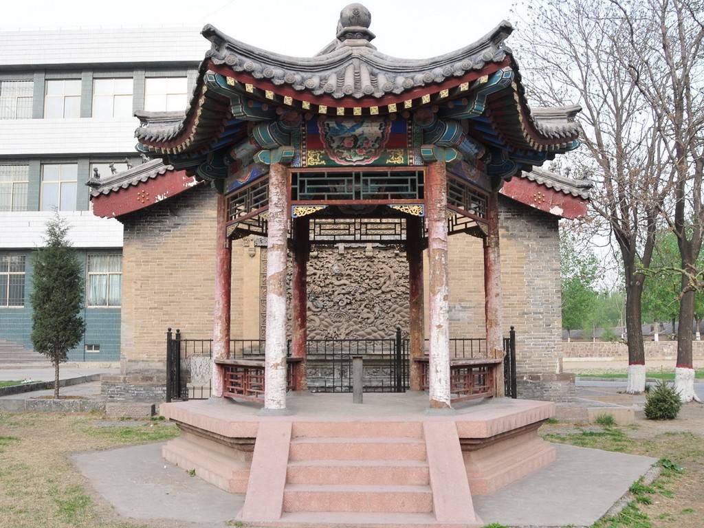 宣化彌陀寺:磚雕