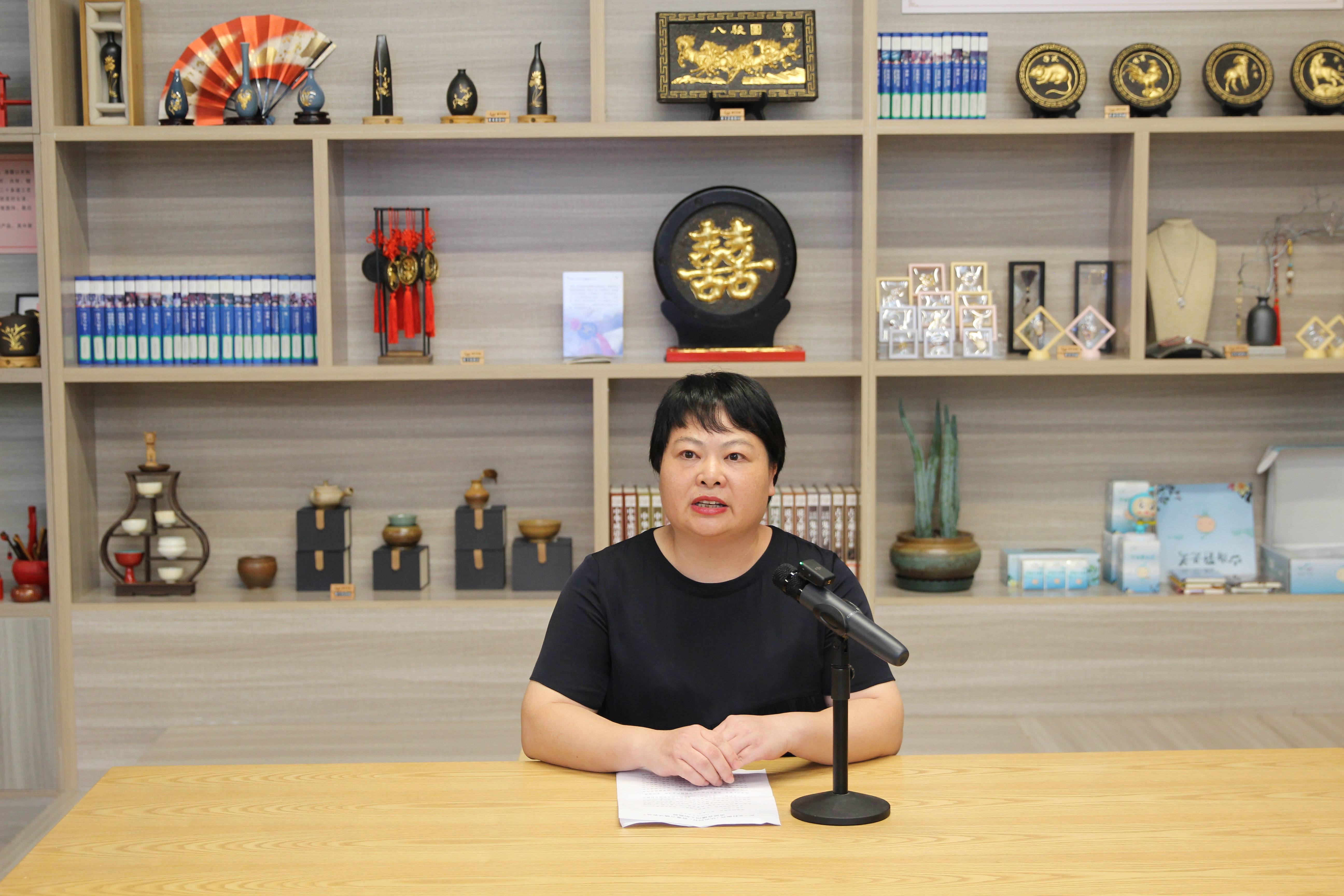 严雪婷叶照永陈群金晶此外,本次活动创新采用访谈形式,宁波市司法局副