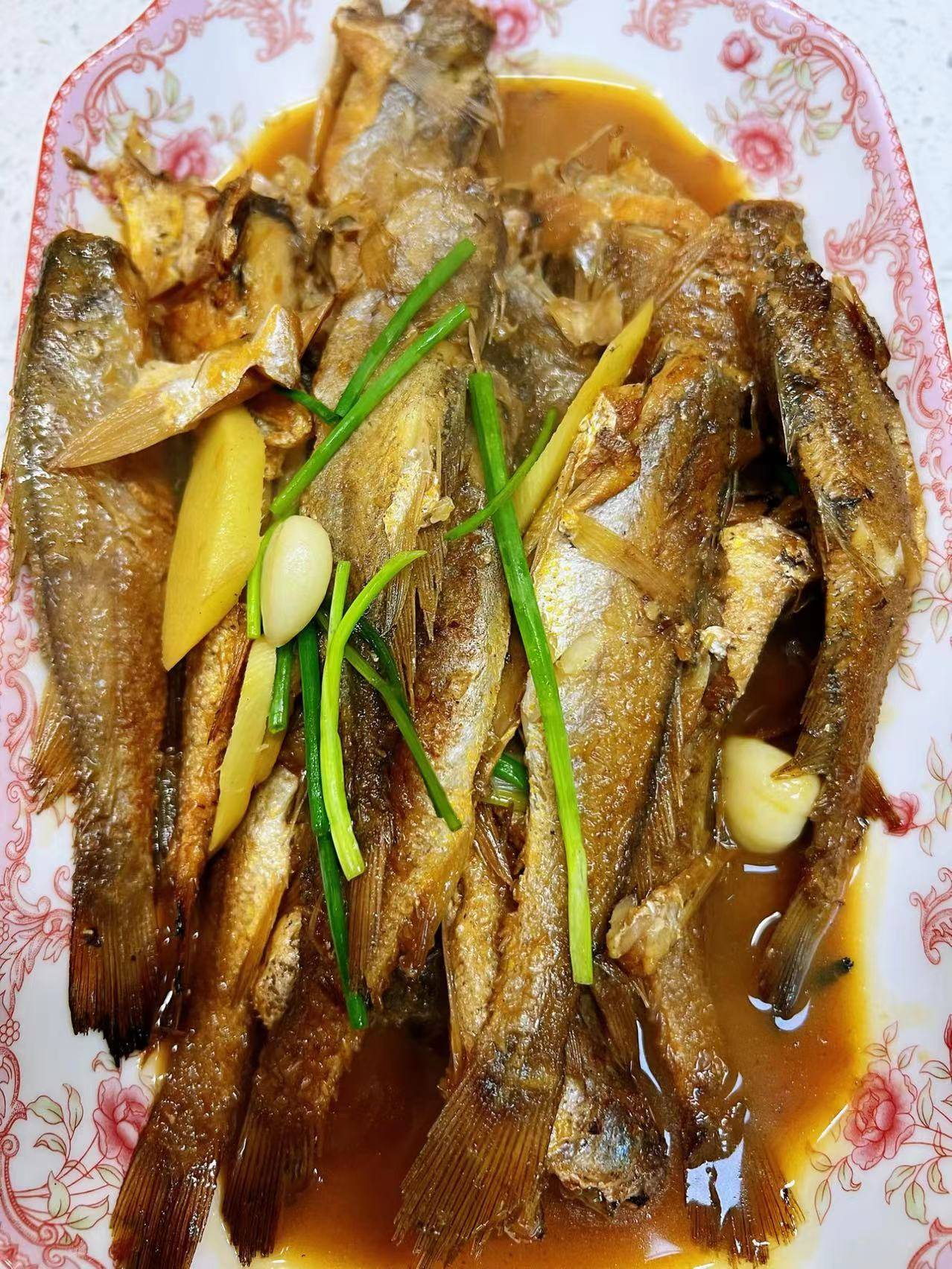 来一道特别下饭的干焖小黄鱼