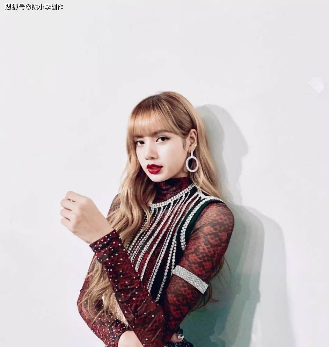 Lisa真是绝美辣妹！一米七的身材比例超绝。_方面_舞蹈_魅力