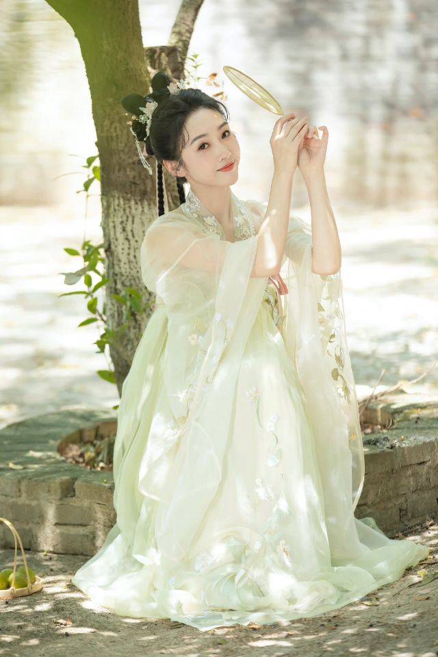 师姐宣璐时尚写真：美人如画、天之骄女-搜狐大视野-搜狐新闻