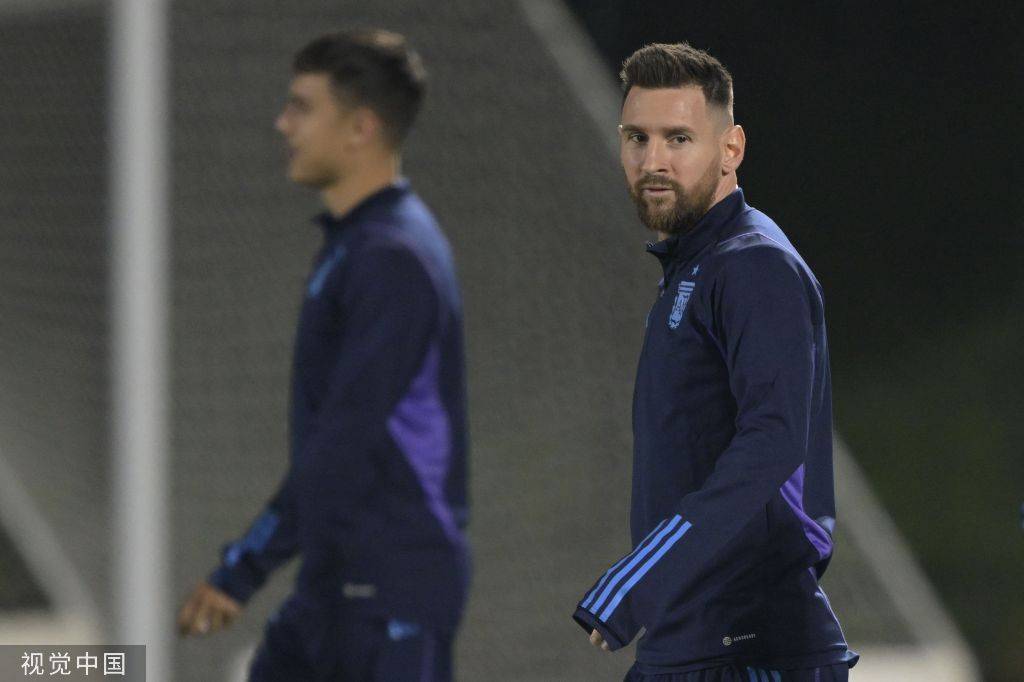 梅西伤愈复出梅开二度助迈阿密国际逆转晋级季后赛