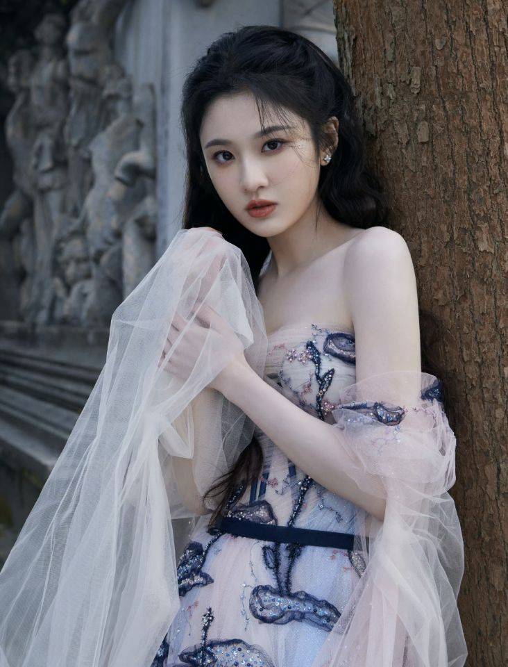 女星张慧雯时尚写真：公主仙女、楚楚动人-搜狐大视野-搜狐新闻