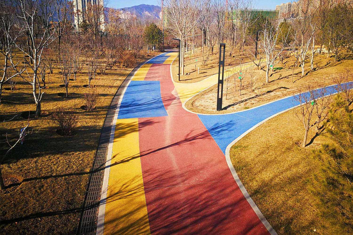 「透水彩色沥青」价格多少钱一平方?_报价_路面_施工