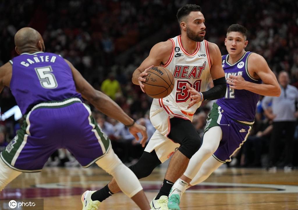 从雄鹿热火交锋看东部新格局防守大战背后的战略博弈与阵容调整