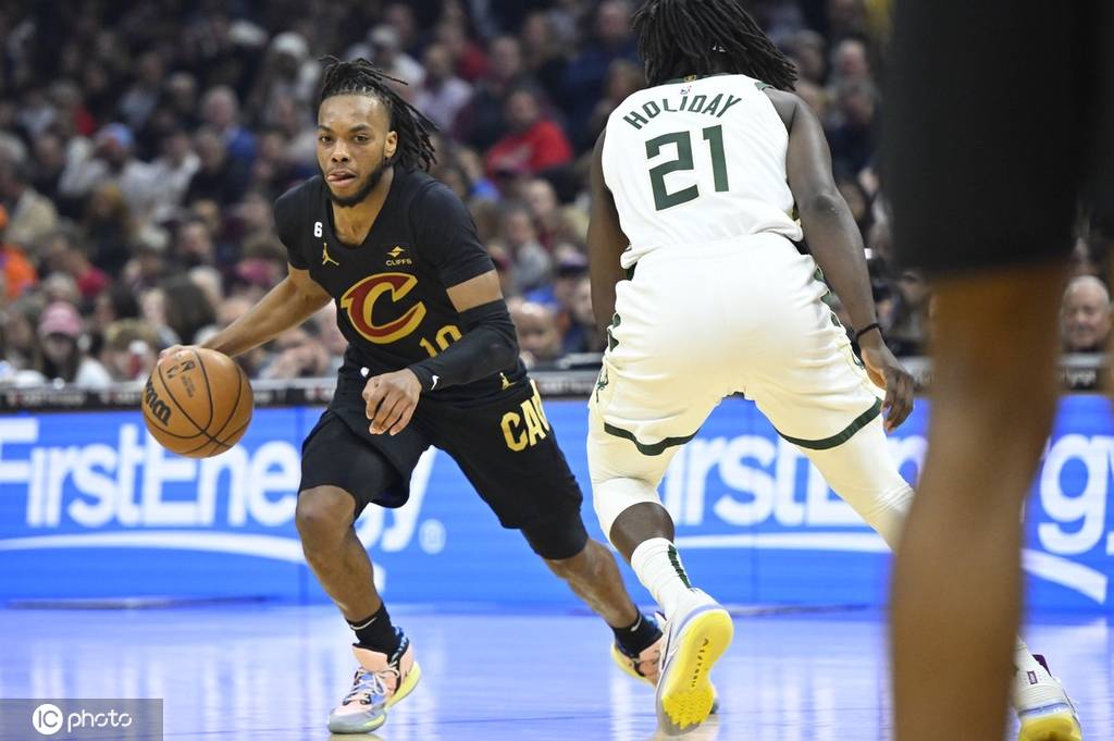 字母哥迎战浓眉双塔争霸东部劲旅遭遇西部豪强硬仗