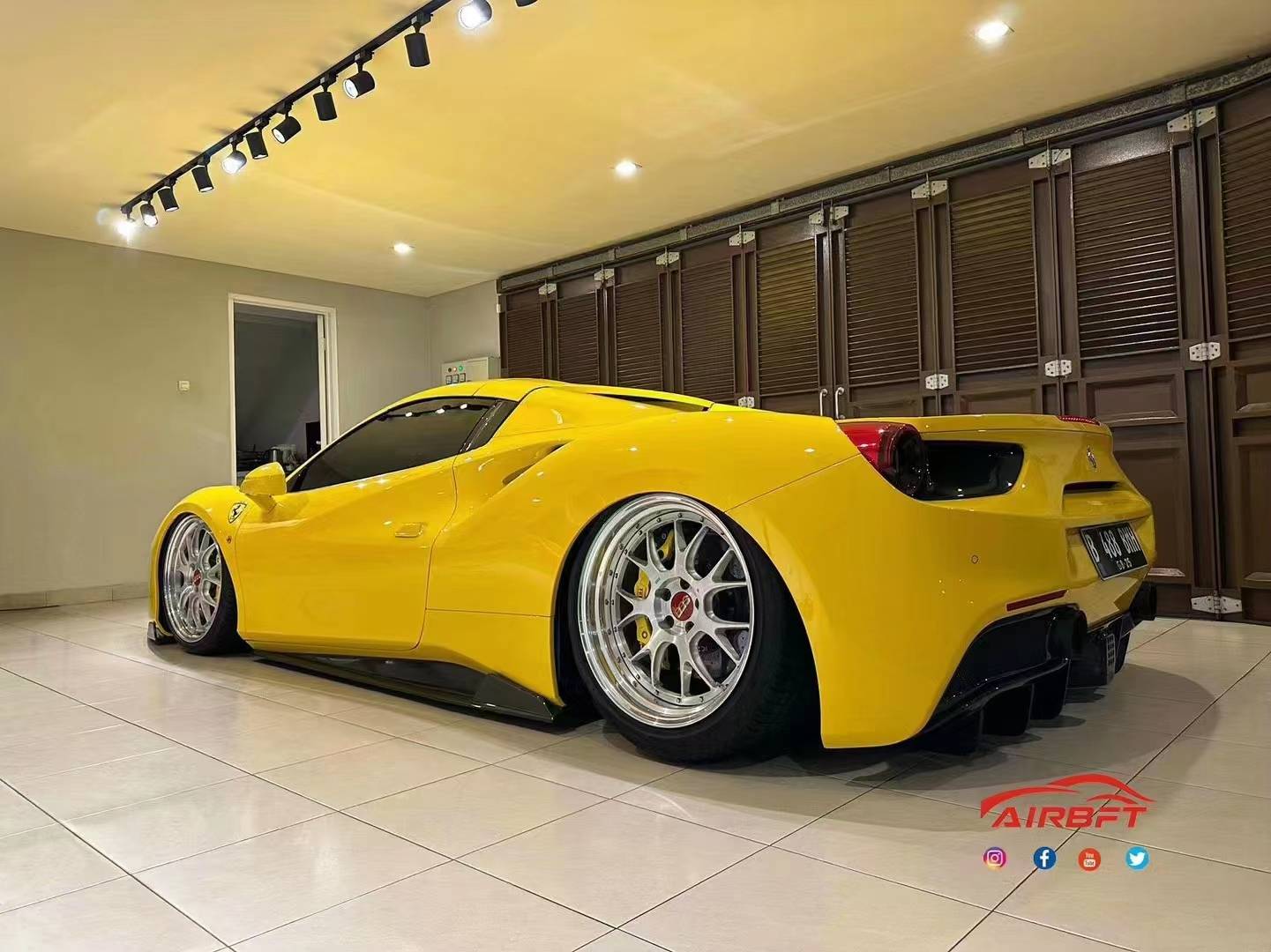 "目不转睛"法拉利488改装airbft气动避震极品姿态_搜狐汽车_搜狐网