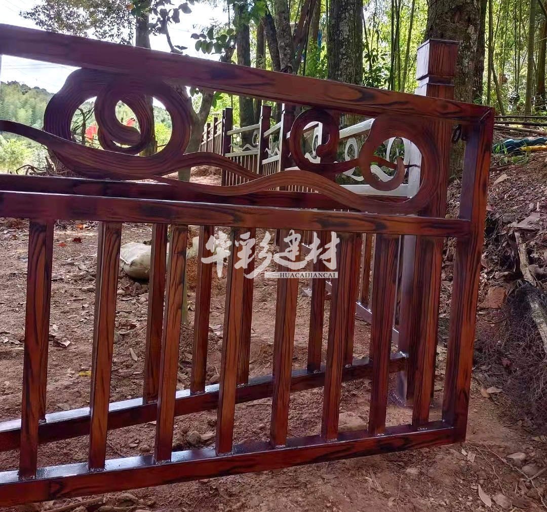 福建景区铁艺护栏仿木纹漆施工效果实拍_水性_特性_金属