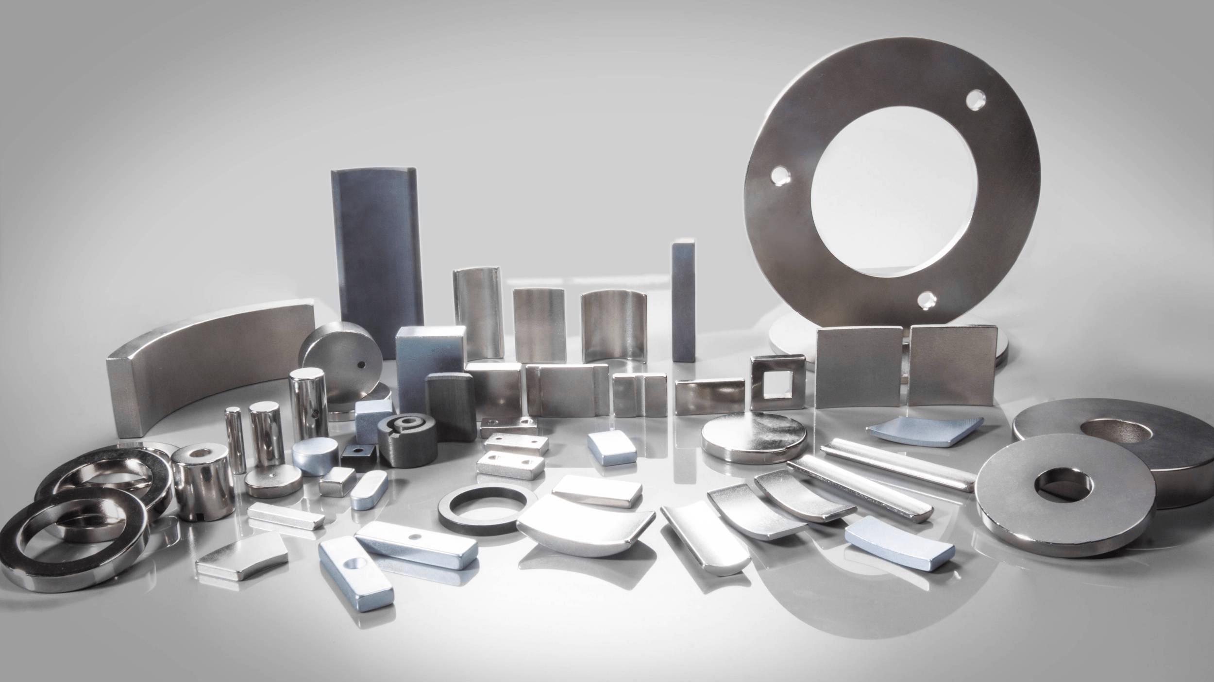 四川年产x万吨高性能烧结钕铁硼永磁材料项目可行性研究报告_产业优势