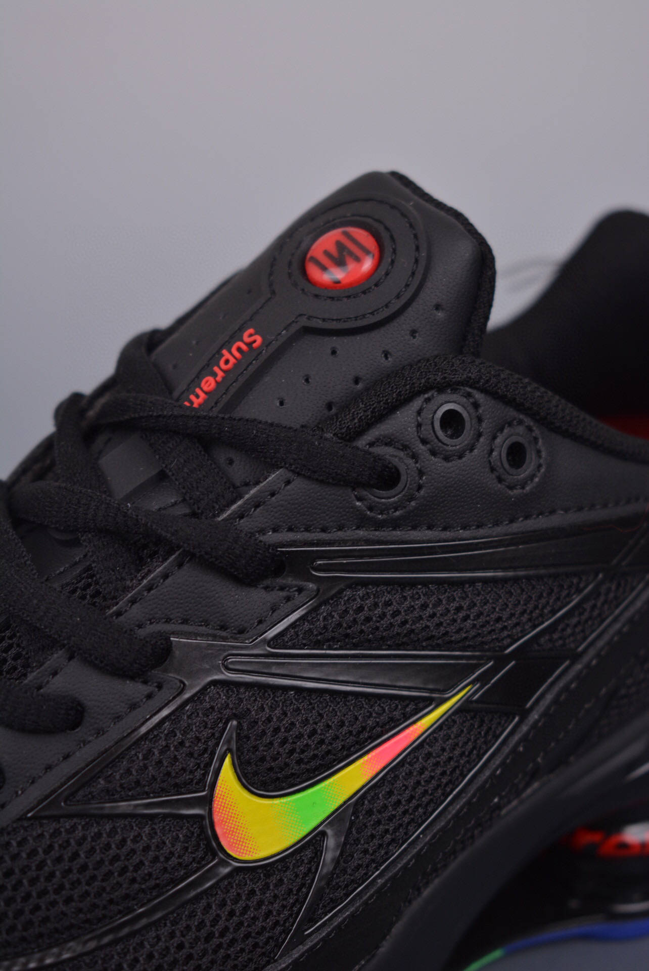 耐克supreme x nike shox ride 2 sp 扣篮运动滑板鞋_logo_后跟_磨损