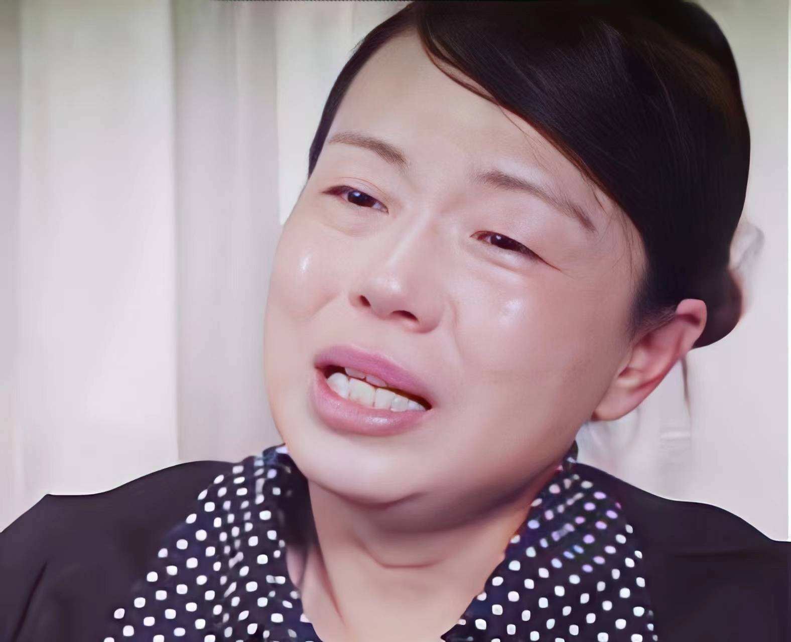 柴桑大姐开始进行反网暴行动,李圣律师罕见在直播间露出笑容_许敏