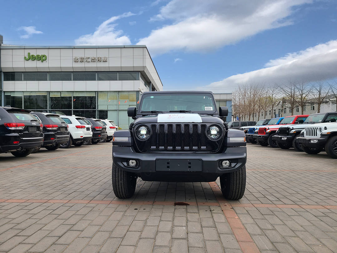 2023款牧马人高地版黑色北京jeep4s店实拍首发_潮流_外观_海拔