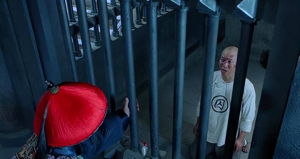 雍正感叹无人可用,张廷玉:死牢里有个人可用,一代名臣就此而生_阿克敦